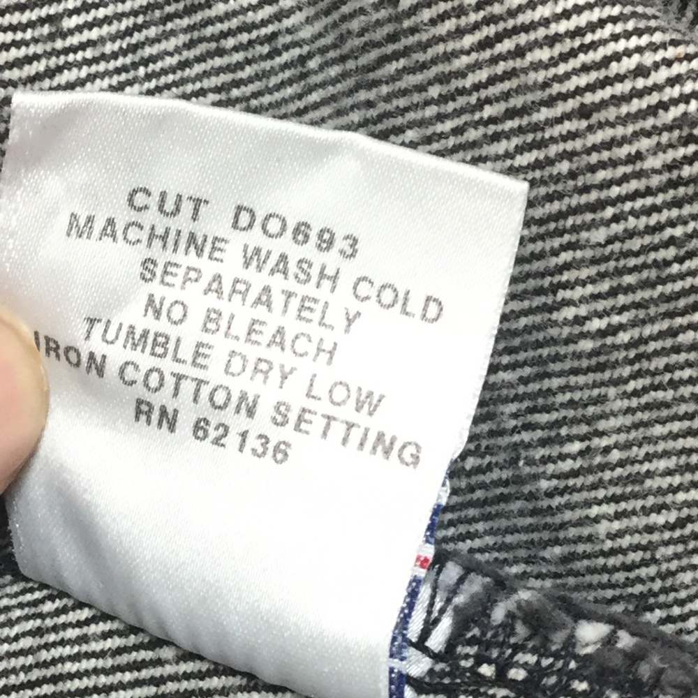 SOLD❌Guess dark wash denim jacket - Picture 6 of 7